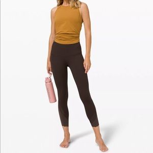 Wunder Under Crop HR  23" Scallop Legging